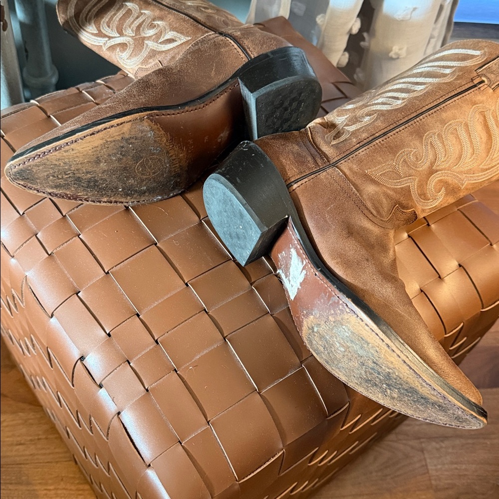 Durango leather cowboy boots in a men’s size 6.5 or a women’s size 8 - Picture 3 of 3